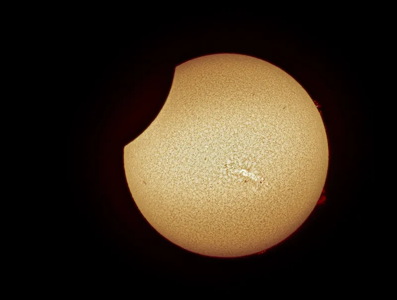 Great American Eclipse 2017 underway (in H-alpha)